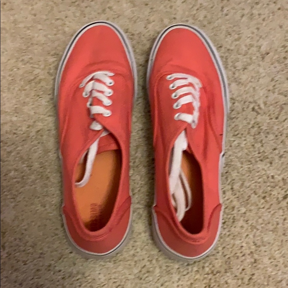 Women’s sneakers